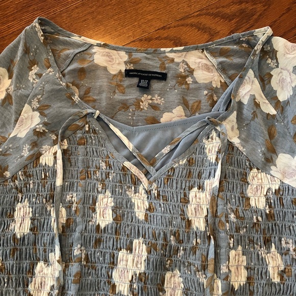 XS American Eagle Flower Print Peasant Top - Picture 3 of 5